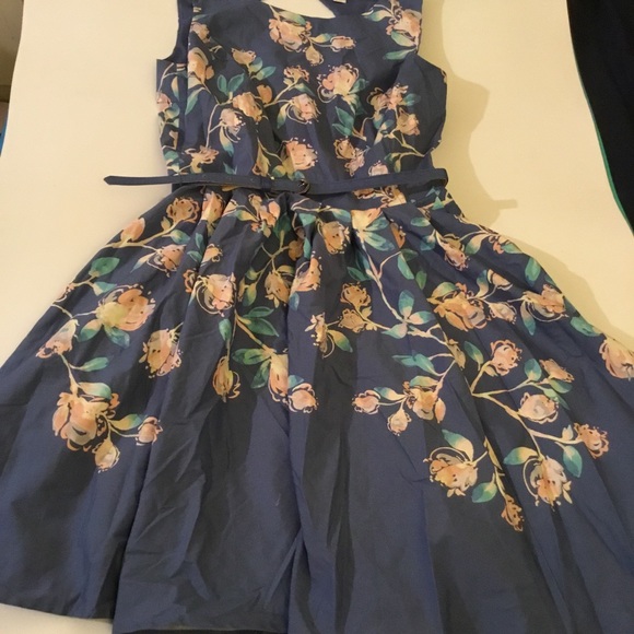 LC Lauren Conrad Floral Dress - Picture 3 of 8